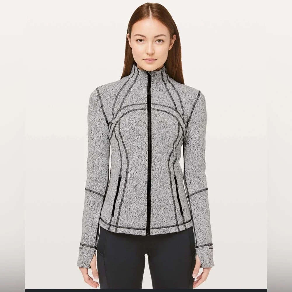 Lululemon Define Jacket
Inverted Feathered Jacquard White Black